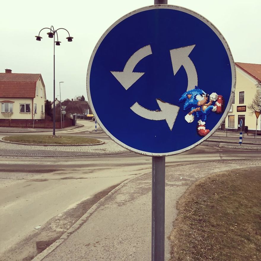 Artist Mixes Pixel Art With Reality And The Result Was Really Fun