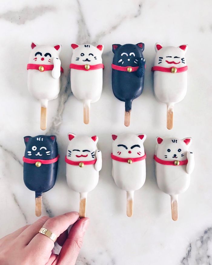 Avid Home Baker Who Turns Leftover Cake Scraps Into Meticulously Crafted Cake-Popsicles