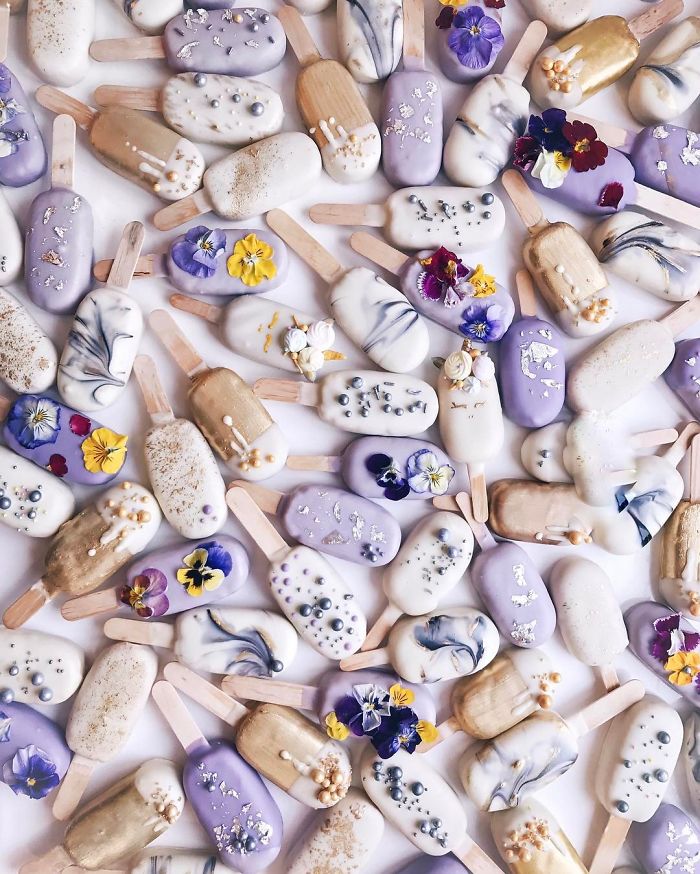 Avid Home Baker Who Turns Leftover Cake Scraps Into Meticulously Crafted Cake-Popsicles