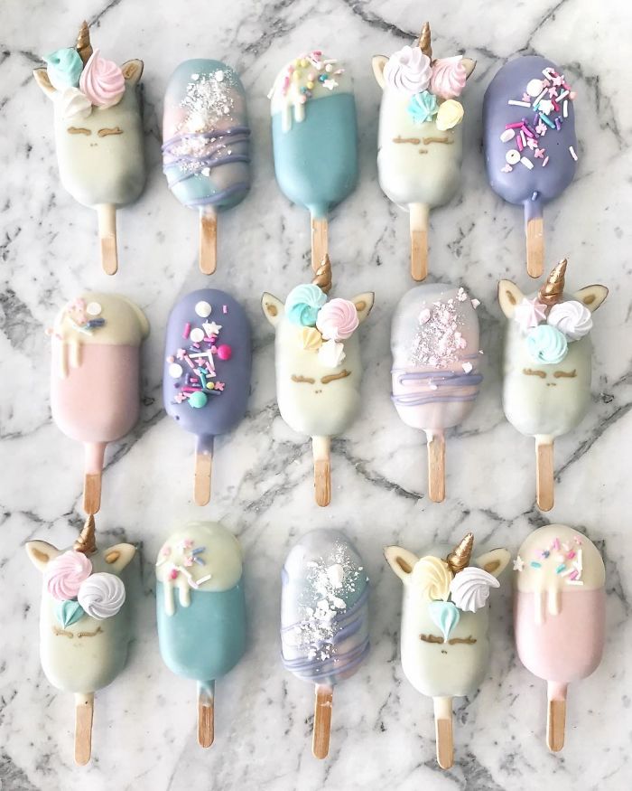Avid Home Baker Who Turns Leftover Cake Scraps Into Meticulously Crafted Cake-Popsicles