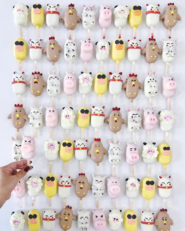 Avid Home Baker Who Turns Leftover Cake Scraps Into Meticulously Crafted Cake-Popsicles