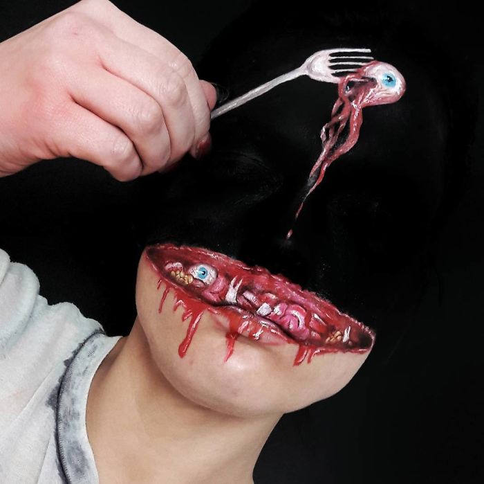 Creepy-Makeup-Samantha-Staines