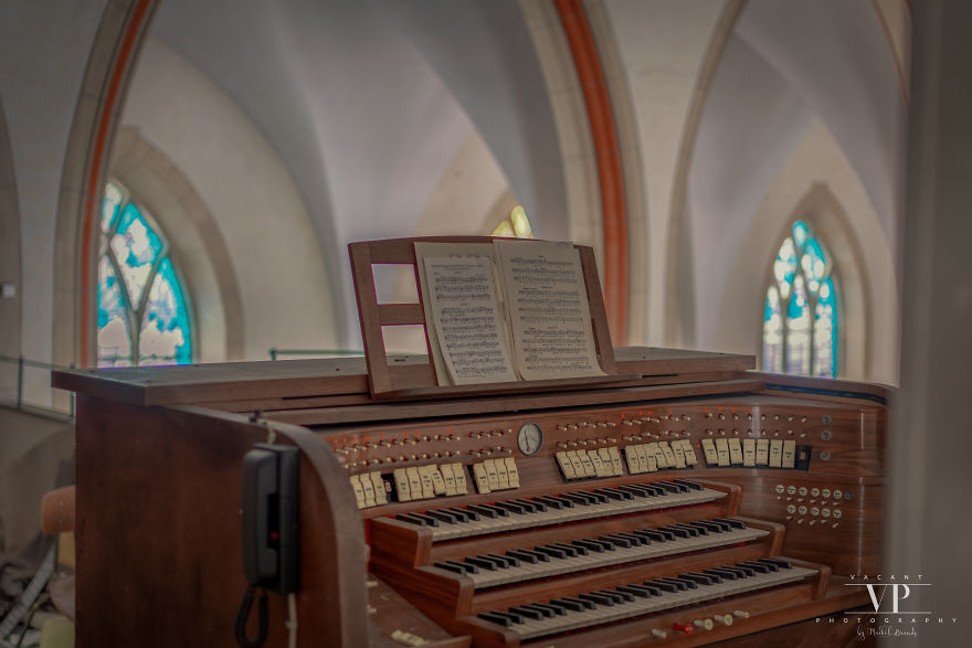 I Photographed This Abandoned Church