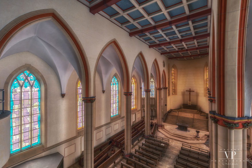 I Photographed This Abandoned Church