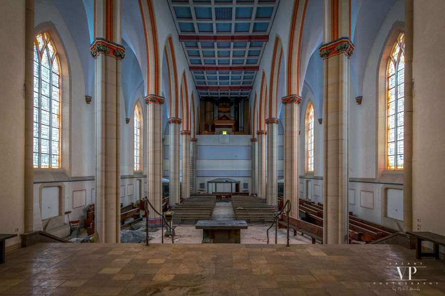 I Photographed This Abandoned Church