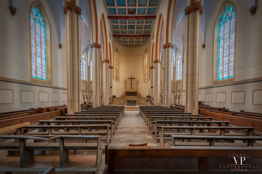I Photographed This Abandoned Church