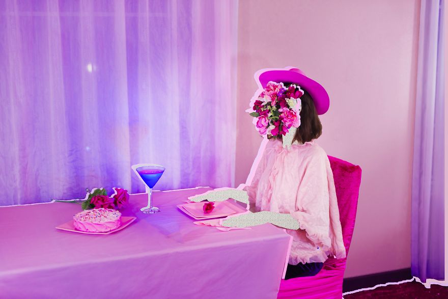 I Made A Surreal Selfportrait Photo Series While Roadtripping To The Usa