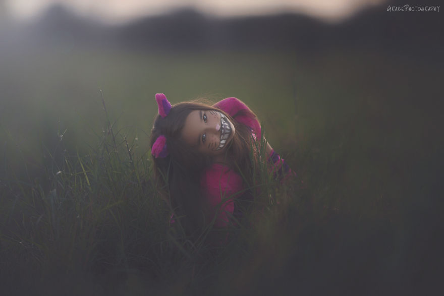This American Photographer Specializes In Photographing Kids In Costume For Halloween, And It's Seriously Spooky
