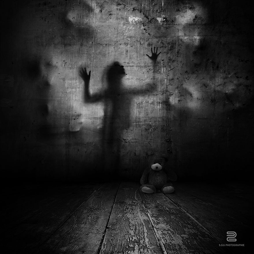 I Tell Forgotten Tales Through Conceptual Images