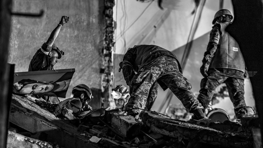 After The Earthquake In Mexico, Everyone Was A Hero, I Tried To Capture Them! After The Earthquake In Mexico, Everyone Was A Hero, I Tried To Capture Them!