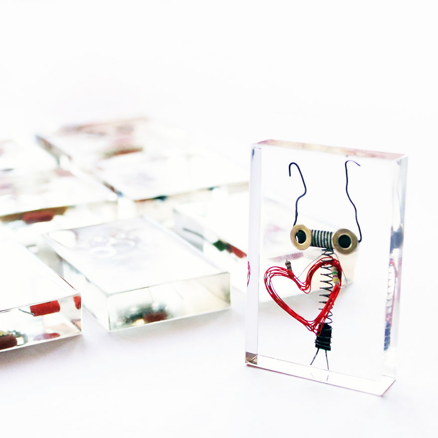 I Turned Electronic Components Into Tiny And Biggie Robots I Turned Electronic Components Into Tiny And Biggie Robots