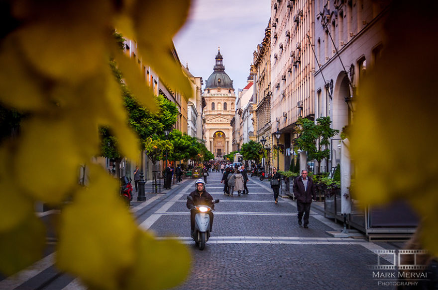 I Capture Places In Budapest During Autumn And The Result Is An Amazing "Game Of Tones"