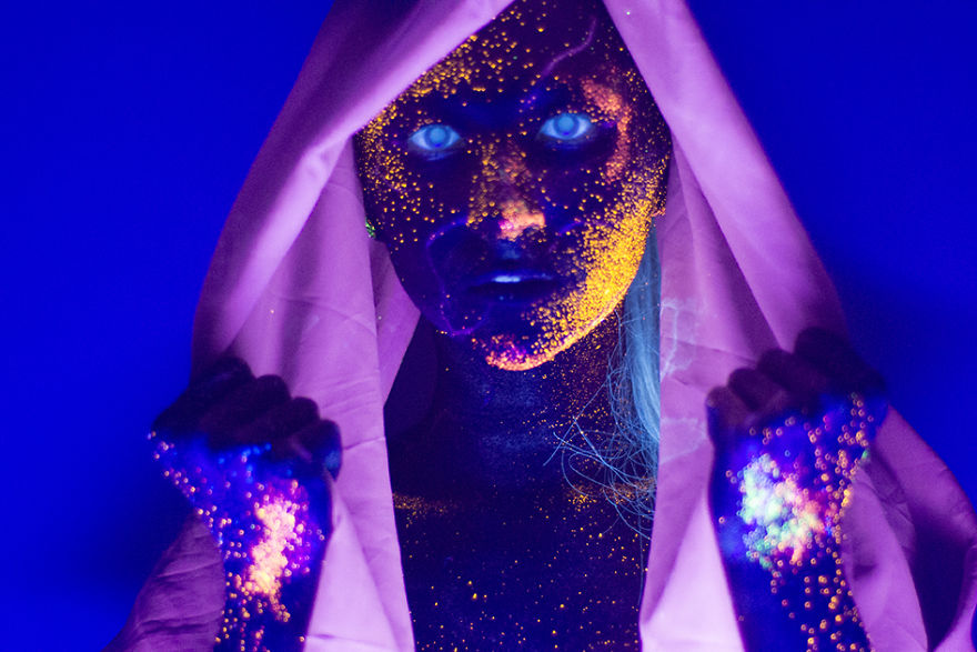 I Created Neon UV Photography To Help Me Cope With My Traumatic Brain Injury After A Drunk Driver Changed My Life (NNFW) I Created Neon UV Photography To Help Me Cope With My Traumatic Brain Injury After A Drunk Driver Changed My Life (NNFW)