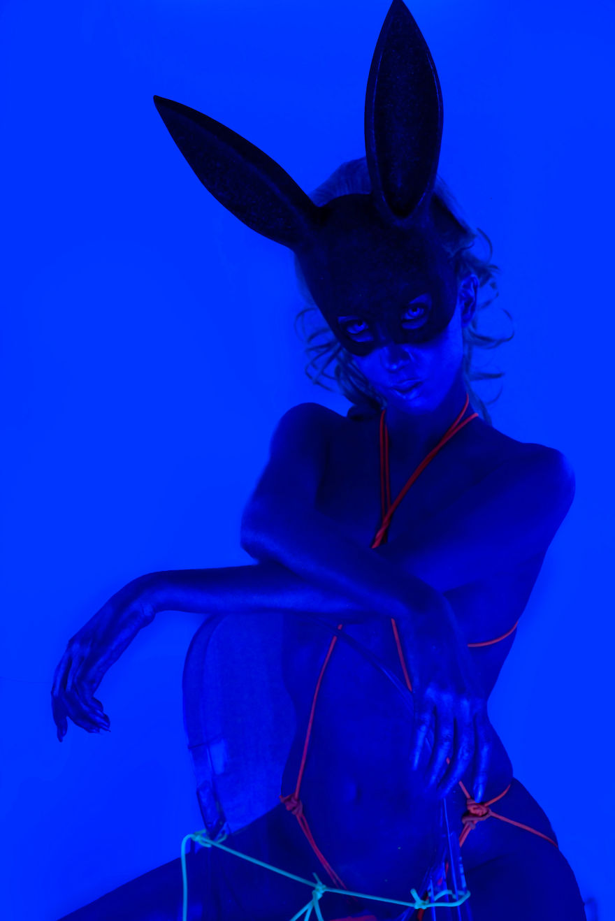 I Created Neon UV Photography To Help Me Cope With My Traumatic Brain Injury After A Drunk Driver Changed My Life (NNFW) I Created Neon UV Photography To Help Me Cope With My Traumatic Brain Injury After A Drunk Driver Changed My Life (NNFW)