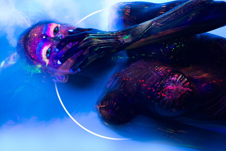 I Created Neon UV Photography To Help Me Cope With My Traumatic Brain Injury After A Drunk Driver Changed My Life (NNFW) I Created Neon UV Photography To Help Me Cope With My Traumatic Brain Injury After A Drunk Driver Changed My Life (NNFW)