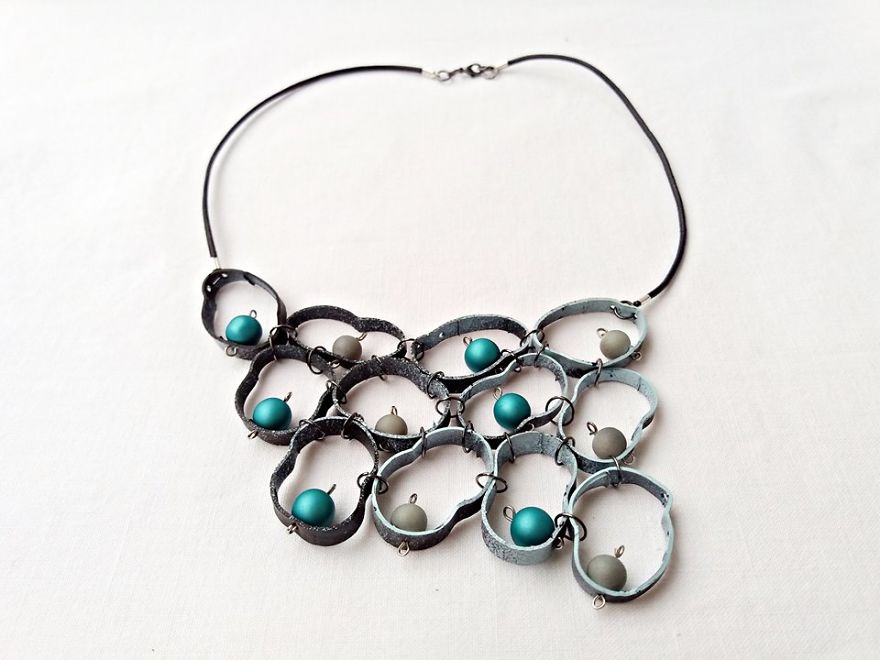 I Make Jewelry And Accessories Out Of Upcycled Bike And Car Inner Tubes