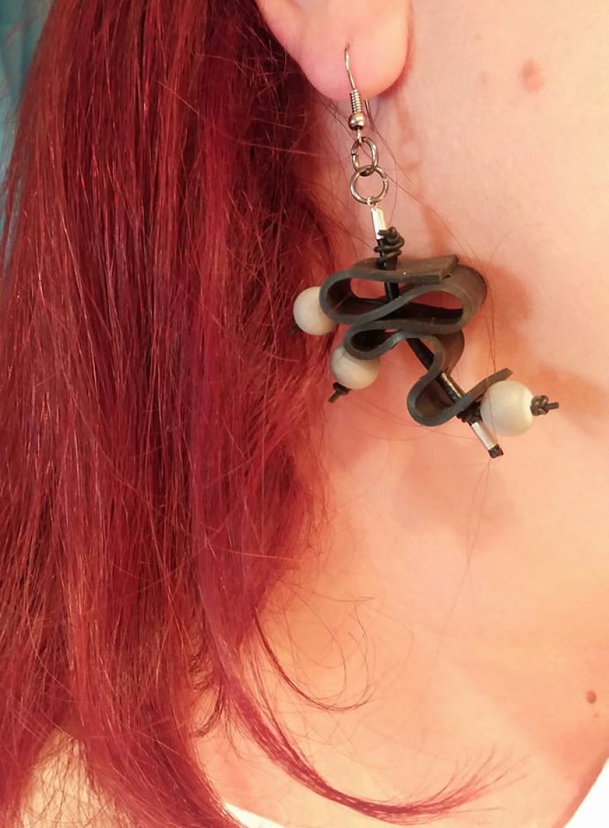 I Make Jewelry And Accessories Out Of Upcycled Bike And Car Inner Tubes