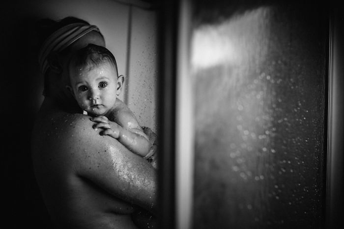 I Spent The First 6 Months Of My Daughters Life Documenting The Inseparable Bond Between Mother And Child