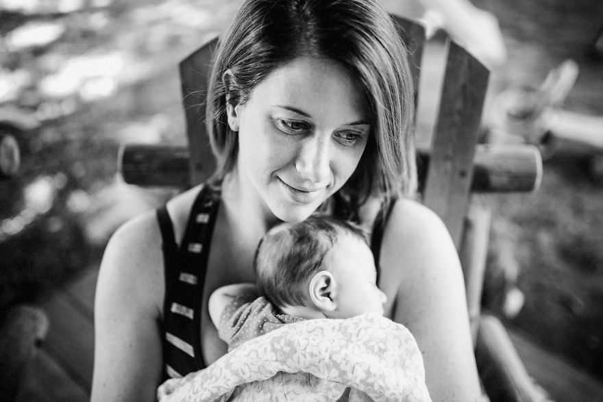 I Spent The First 6 Months Of My Daughters Life Documenting The Inseparable Bond Between Mother And Child