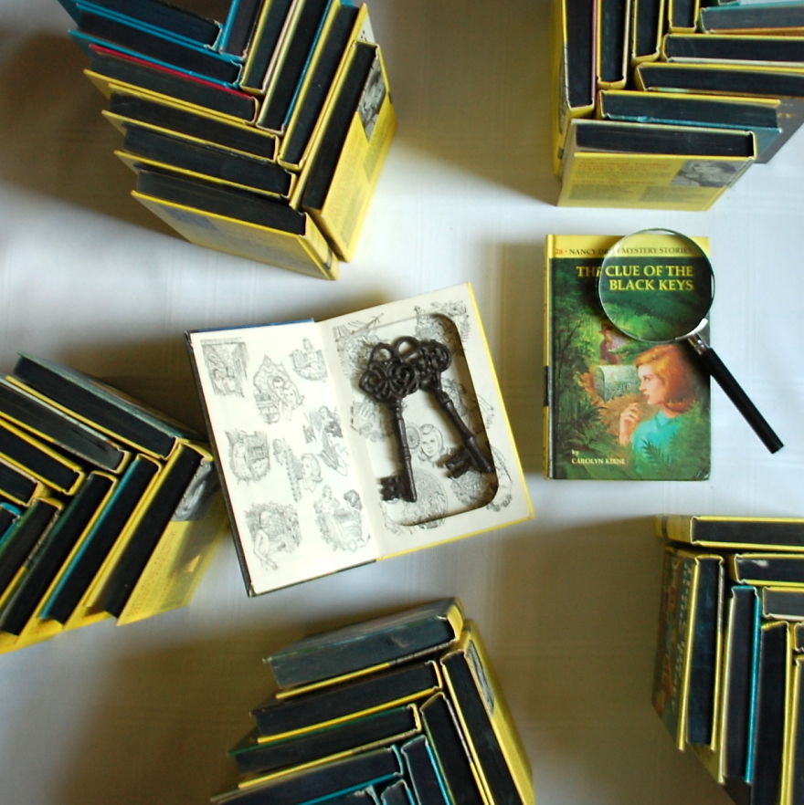 I Was Able To Quit My Job As A Museum Gallery Guard To Make Hollow Books I Was Able To Quit My Job As A Museum Gallery Guard To Make Hollow Books