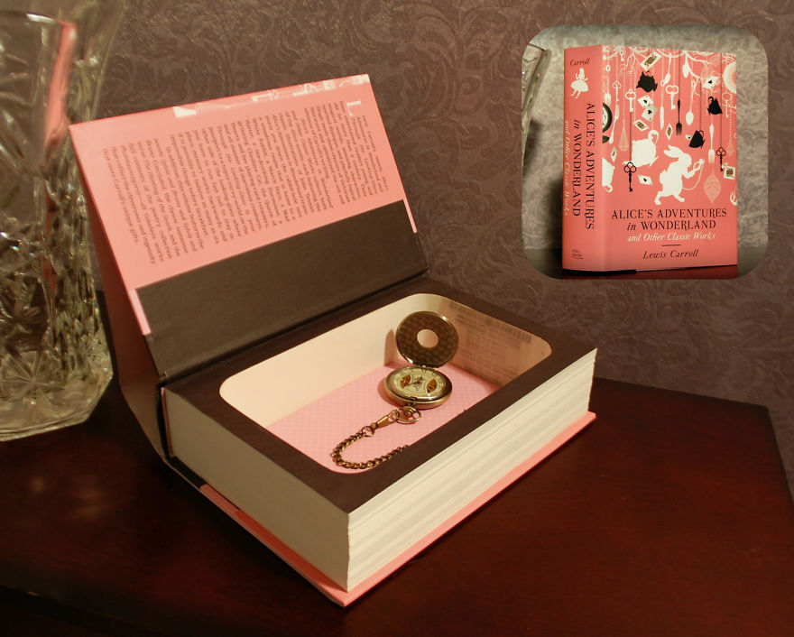 I Was Able To Quit My Job As A Museum Gallery Guard To Make Hollow Books I Was Able To Quit My Job As A Museum Gallery Guard To Make Hollow Books