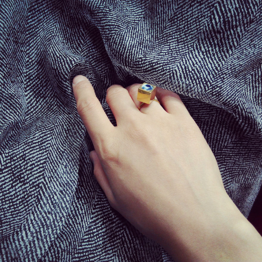 I Wear 300- 400 Year-Old Ceramic Treasure From Qing Dynasty