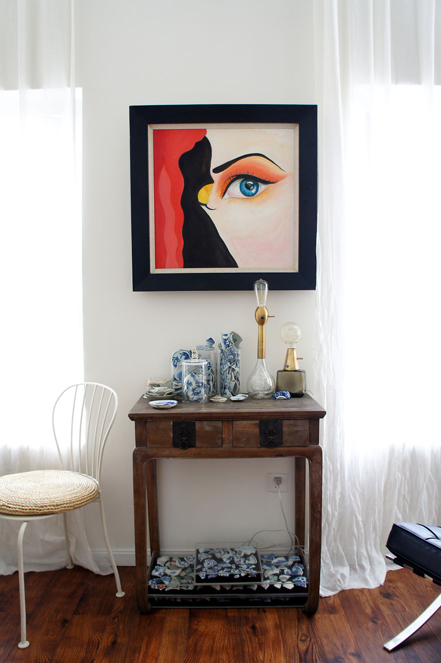 I Wear 300- 400 Year-Old Ceramic Treasure From Qing Dynasty I Wear 300- 400 Year-Old Ceramic Treasure From Qing Dynasty