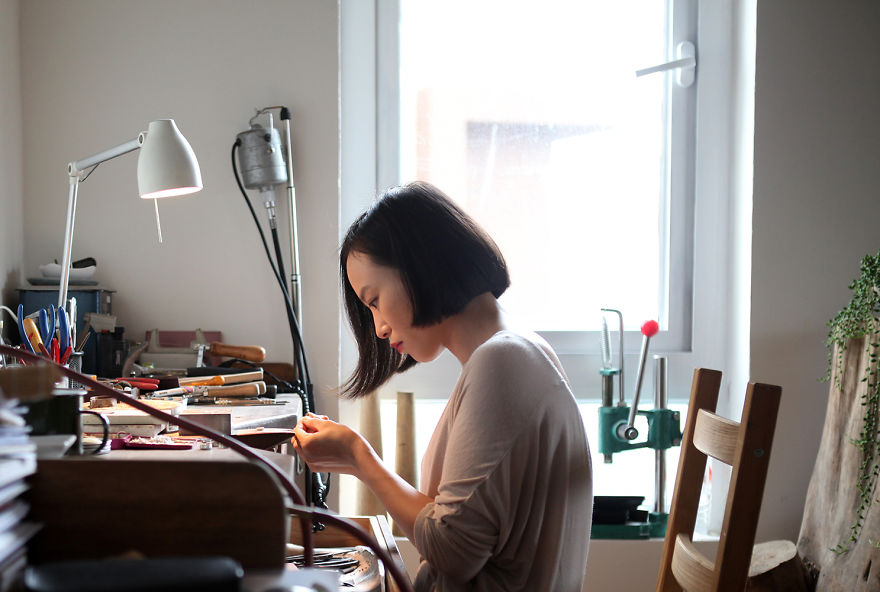 I Wear 300- 400 Year-Old Ceramic Treasure From Qing Dynasty