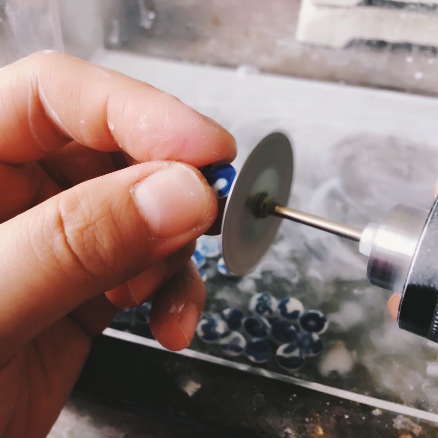 I Wear 300- 400 Year-Old Ceramic Treasure From Qing Dynasty