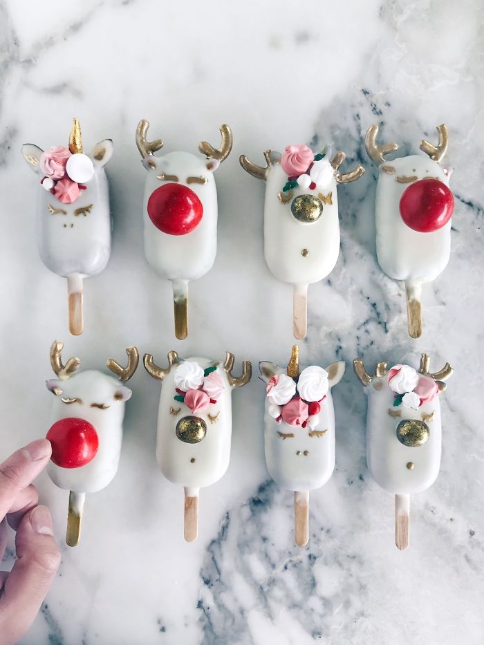 Avid Home Baker Who Turns Leftover Cake Scraps Into Meticulously Crafted Cake-Popsicles