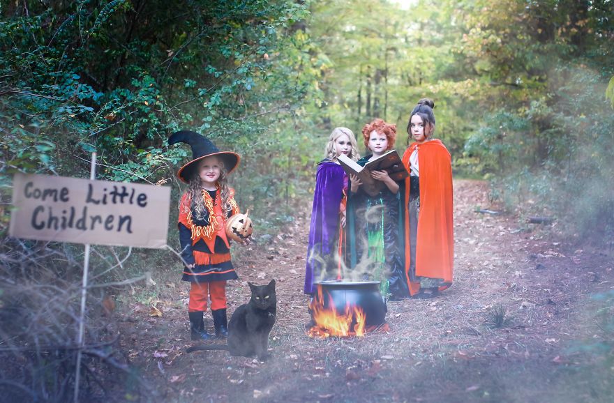 I Took Pictures Of Adorable Girls In The Theme Of Hocus Pocus
