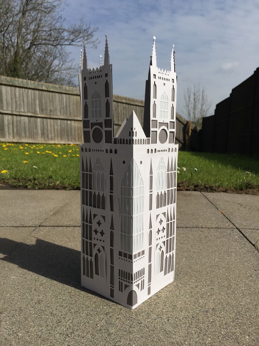 Artists Create Incredible London Landmarks From Paper