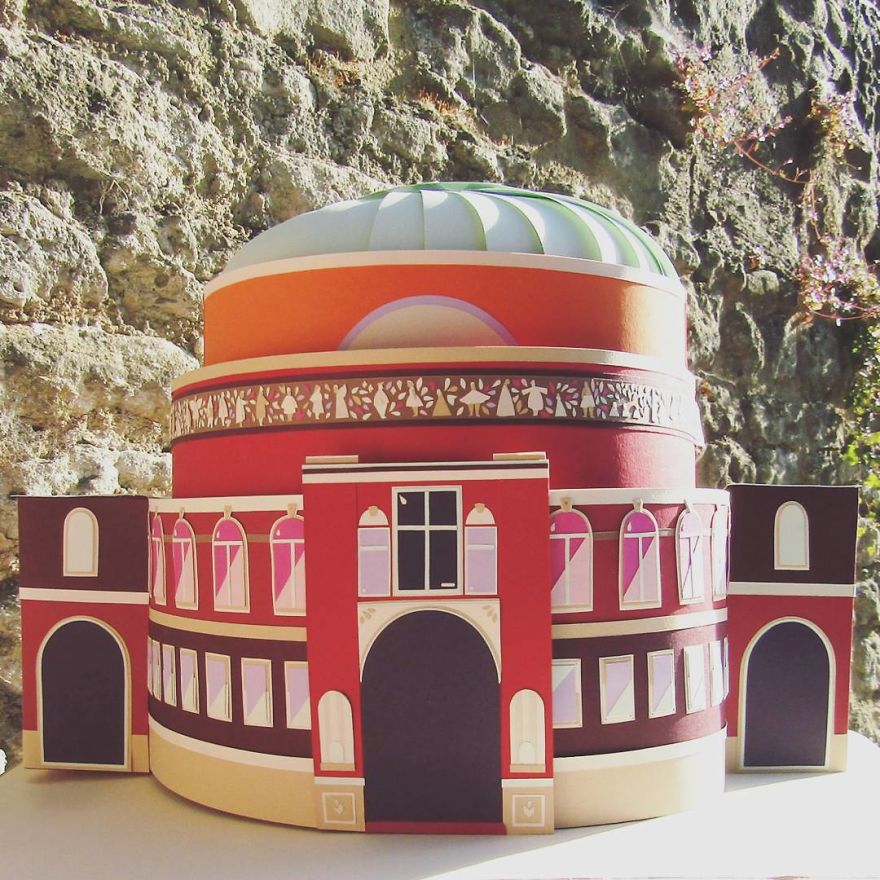 Artists Create Incredible London Landmarks From Paper