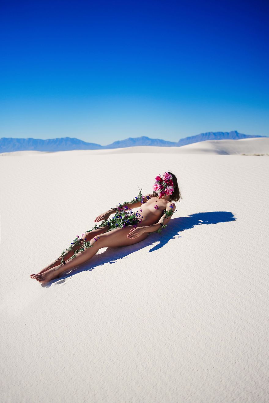 I Made A Surreal Selfportrait Photo Series While Roadtripping To The Usa