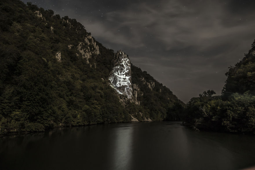 Secret Mapping Experiment Presents The Last King Of Dacia Secret Mapping Experiment Presents The Last King Of Dacia