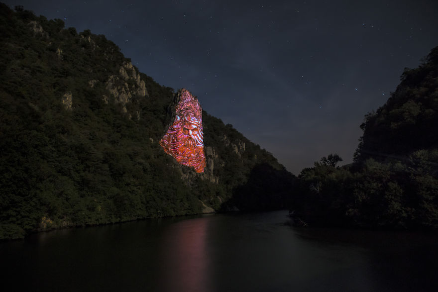 Secret Mapping Experiment Presents The Last King Of Dacia Secret Mapping Experiment Presents The Last King Of Dacia