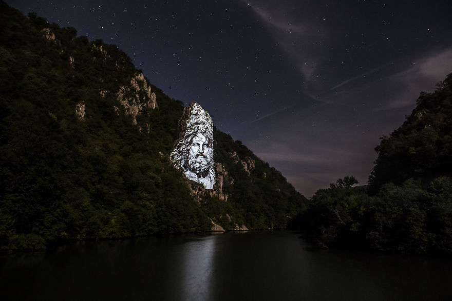 Secret Mapping Experiment Presents The Last King Of Dacia Secret Mapping Experiment Presents The Last King Of Dacia