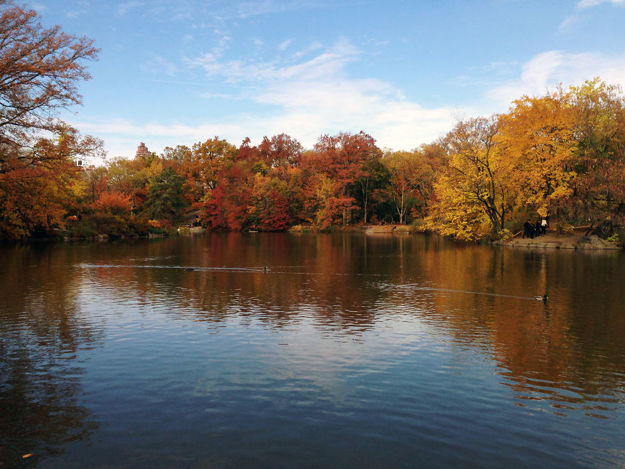 Travel Bloggers Share Their Favorite Fall Destinations To Make You Fall In Love With This Vibrant Season Travel Bloggers Share Their Favorite Fall Destinations To Make You Fall In Love With This Vibrant Season