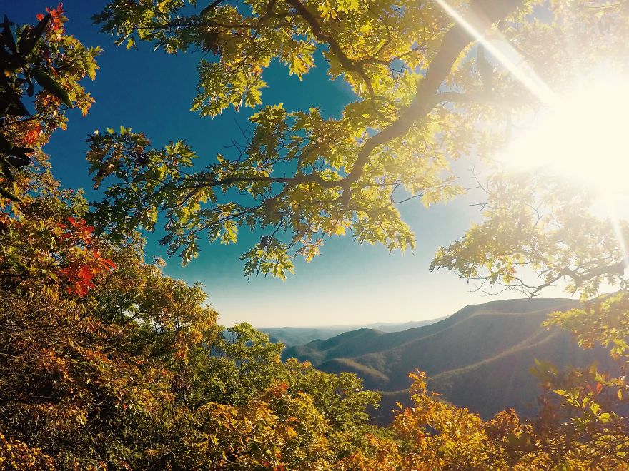 Travel Bloggers Share Their Favorite Fall Destinations To Make You Fall In Love With This Vibrant Season Travel Bloggers Share Their Favorite Fall Destinations To Make You Fall In Love With This Vibrant Season