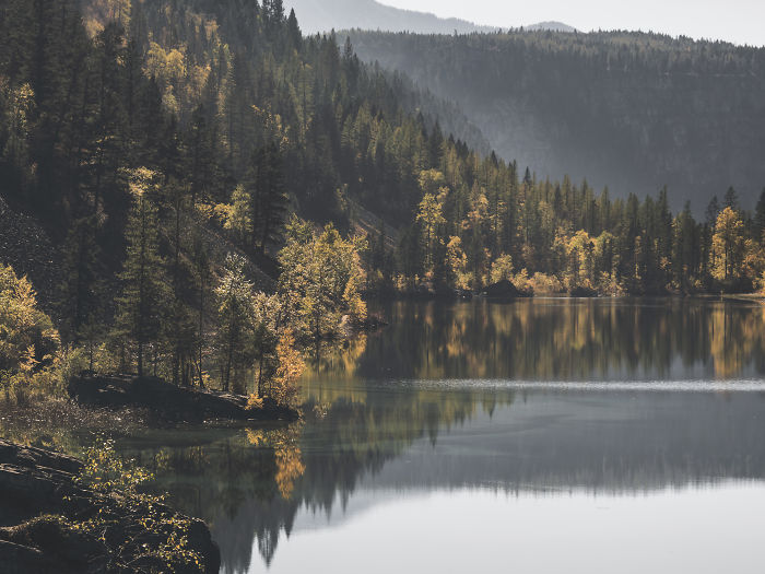 Travel Bloggers Share Their Favorite Fall Destinations To Make You Fall In Love With This Vibrant Season