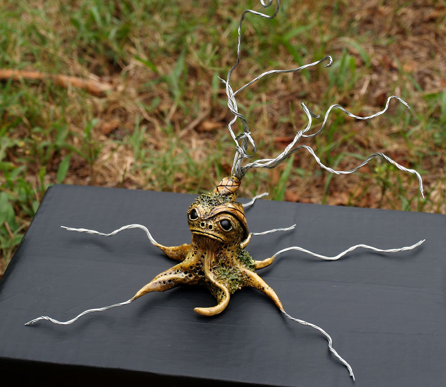 I Make Sculptures Of Gentle Monsters From Polymer Clay