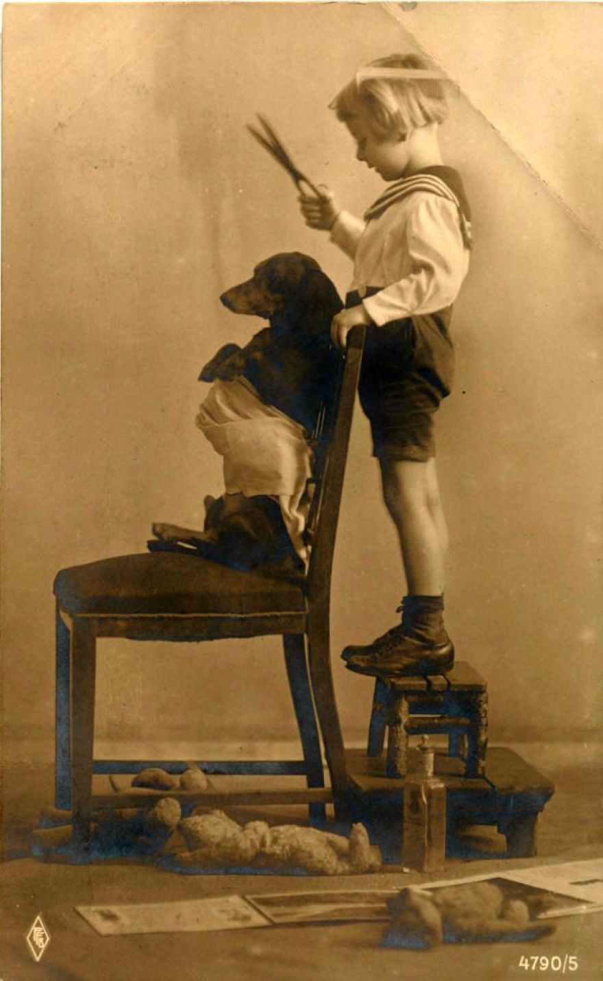 These Vintage Photographs Showing The Relationship Between Animals And People Will Surprise You