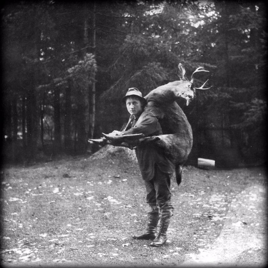 These Vintage Photographs Showing The Relationship Between Animals And People Will Surprise You