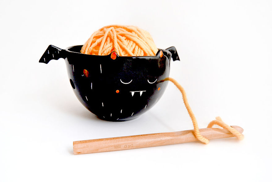 Black Vampire Yarn Bowl