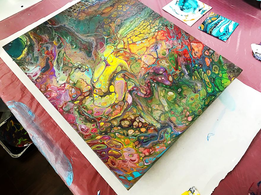 What Happens When You Pour 100 Different Colors Onto A Canvas? What Happens When You Pour 100 Different Colors Onto A Canvas?