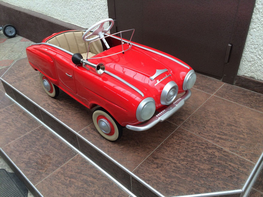 Russian Man Restores Child Pedal Vehicles From USSR-Times, And The Result Looks Amazing Russian Man Restores Child Pedal Vehicles From USSR-Times, And The Result Looks Amazing