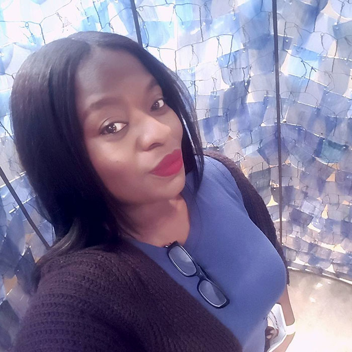 Banker Doesn't Believe This Black Woman Is An Architect, So He Refuses To Cash Out Her Paycheck Banker Doesn't Believe This Black Woman Is An Architect, So He Refuses To Cash Out Her Paycheck