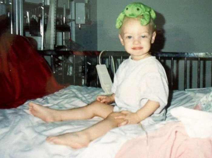 Girl Who Beat Cancer Twice Returns To The Same Hospital 20 Years Later, But This Time As A Nurse Girl Who Beat Cancer Twice Returns To The Same Hospital 20 Years Later, But This Time As A Nurse