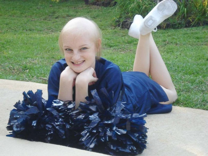 Girl Who Beat Cancer Twice Returns To The Same Hospital 20 Years Later, But This Time As A Nurse Girl Who Beat Cancer Twice Returns To The Same Hospital 20 Years Later, But This Time As A Nurse