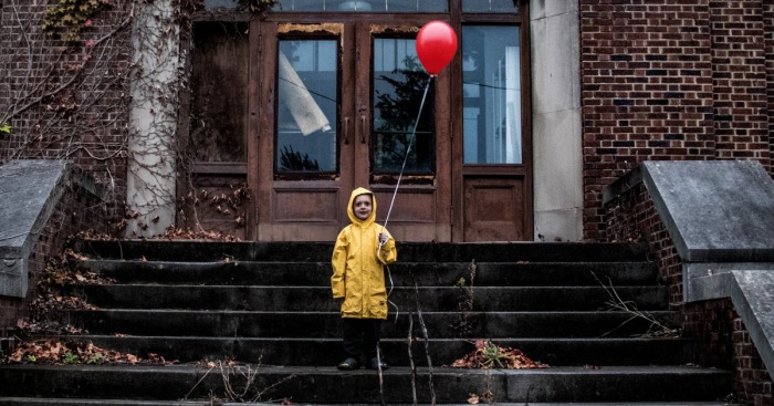 Child’s Photo Shoot That Will Give You The Creeps